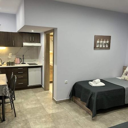 Kaiafas Luxury Philoxenia Apartman Néa Péramos Szoba fotó